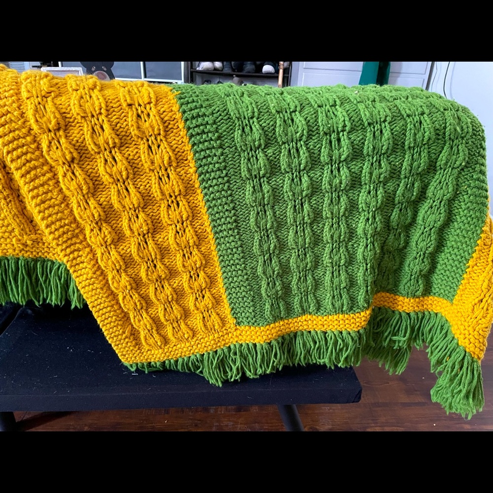 Vintage Hand Knit Blanket/Throw
